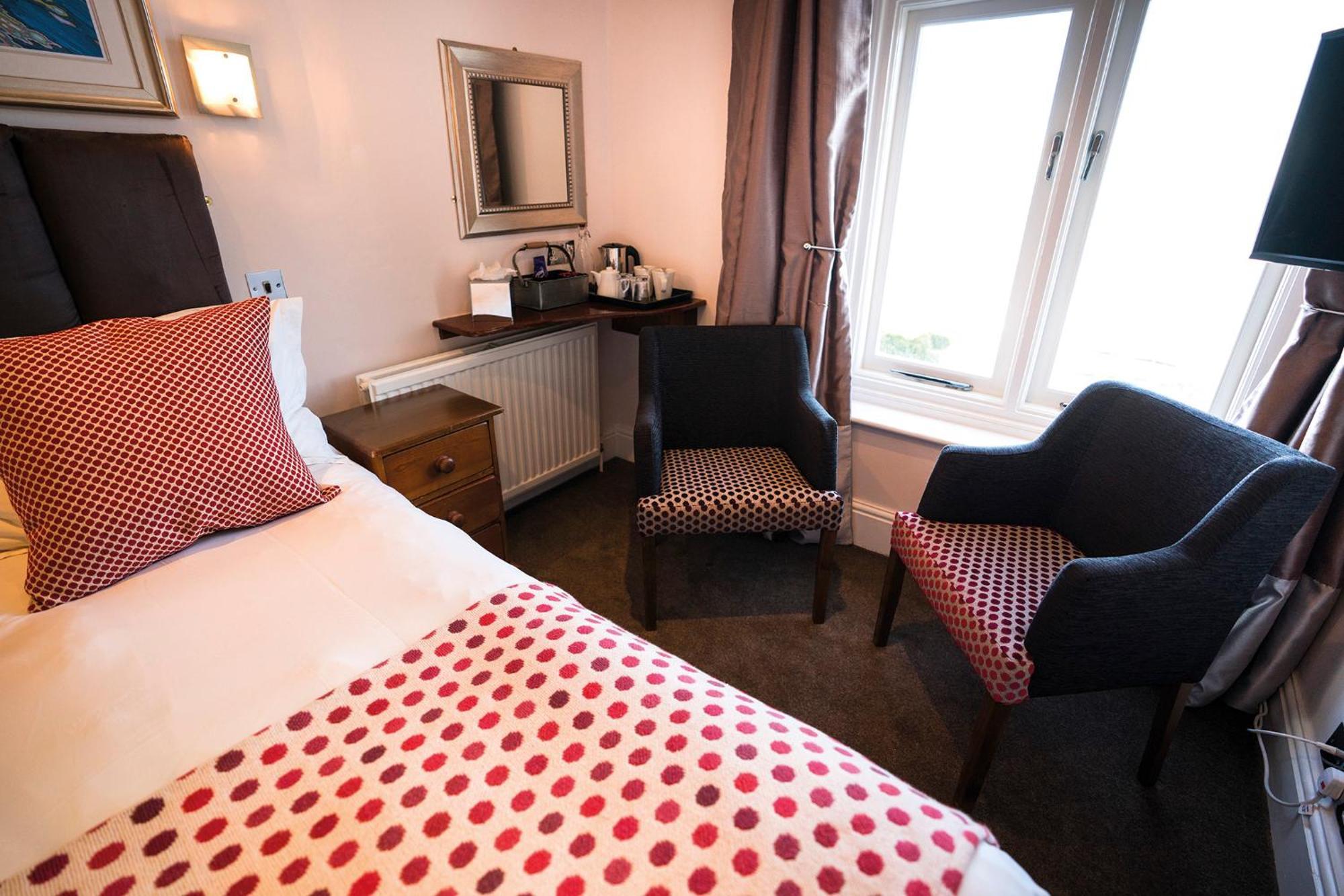 The Helaina Hotel Scarborough Bilik gambar